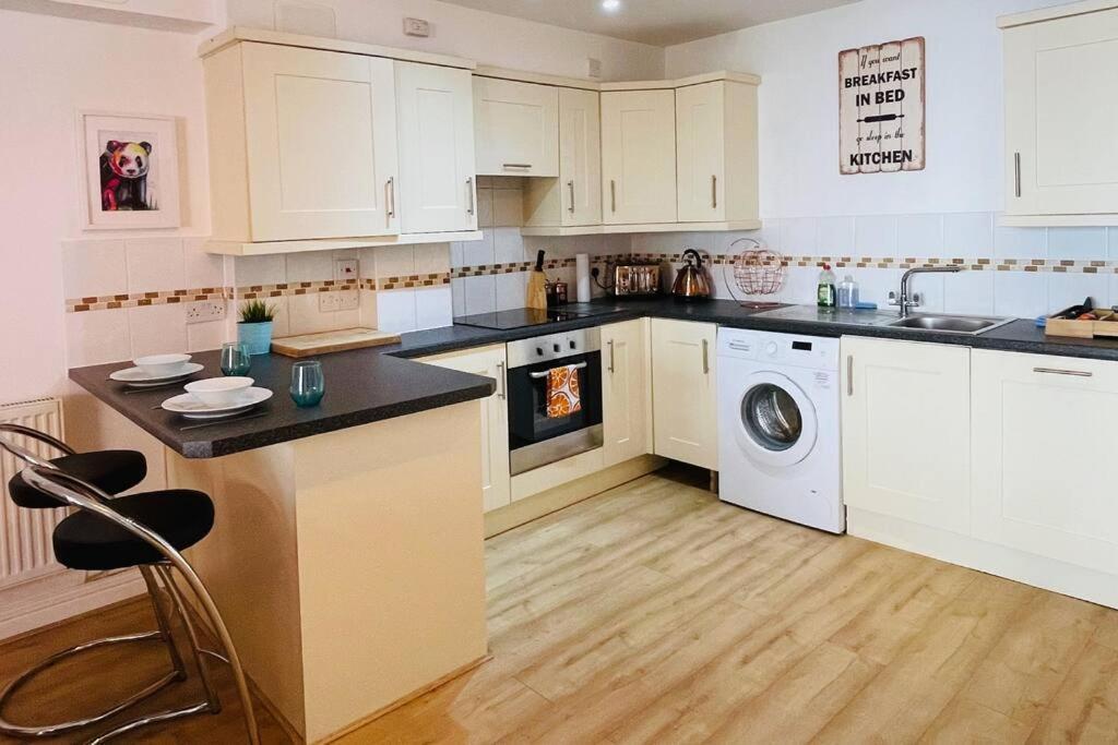 Bristol City Stays - 1 Bed - Pembroke Court Eksteriør billede