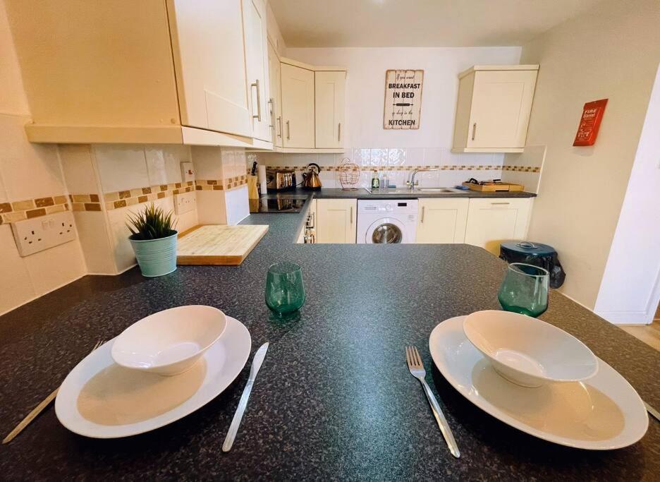 Bristol City Stays - 1 Bed - Pembroke Court Eksteriør billede